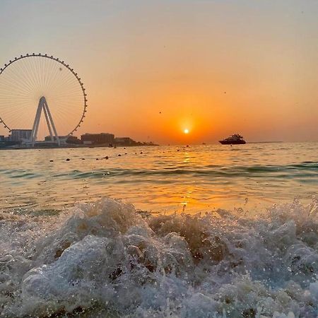 Lunar Cozy Hostel - Jbr Dubai Bagian luar foto