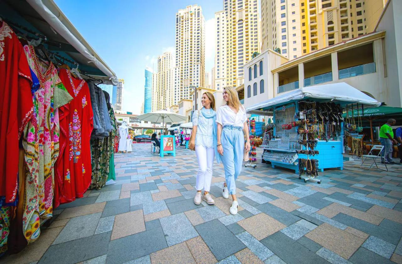 Lunar Cozy Hostel - Jbr Dubai Bagian luar foto