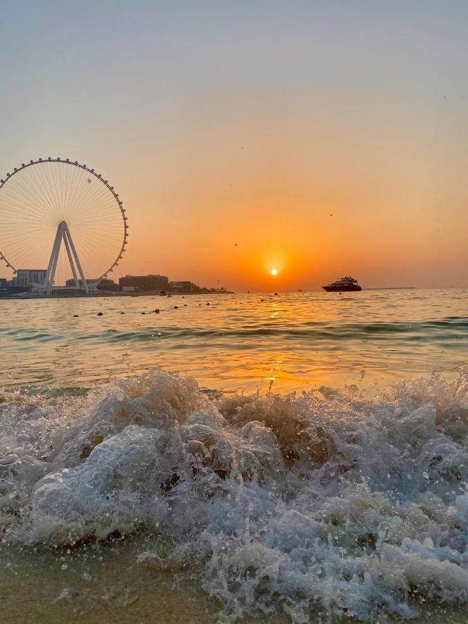 Lunar Cozy Hostel - Jbr Dubai Bagian luar foto