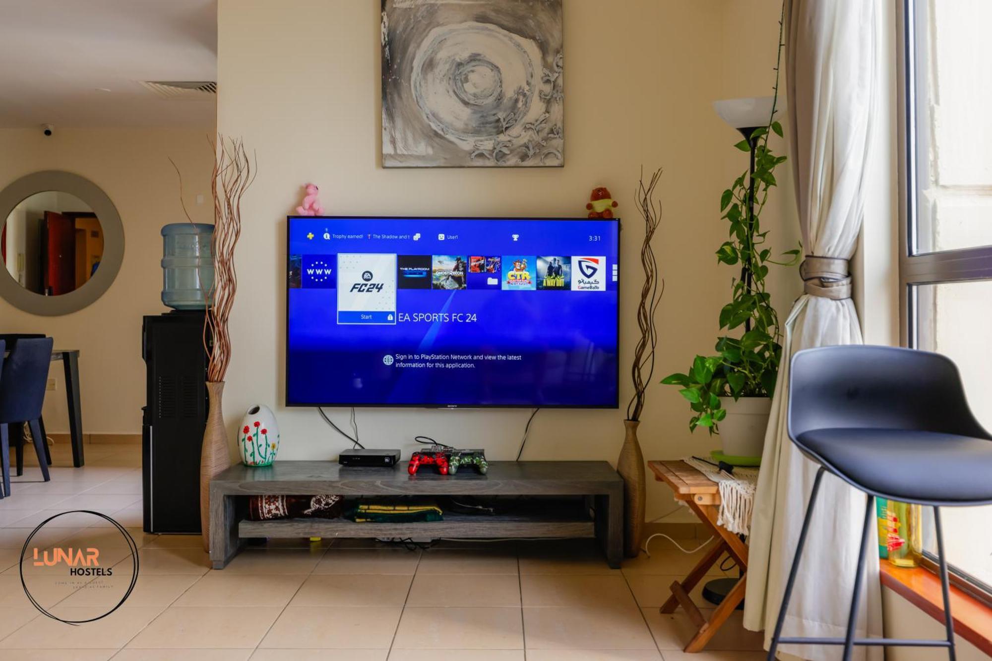Lunar Cozy Hostel - Jbr Dubai Bagian luar foto