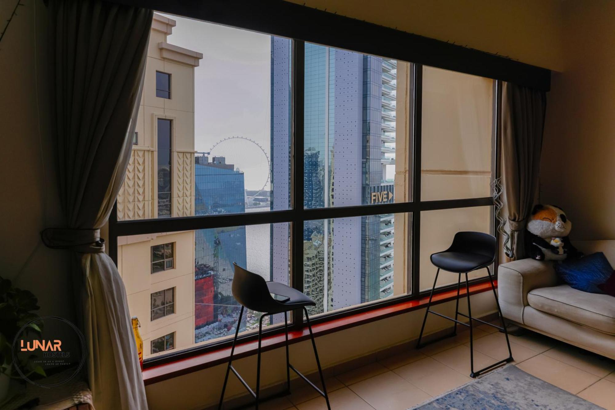 Lunar Cozy Hostel - Jbr Dubai Bagian luar foto